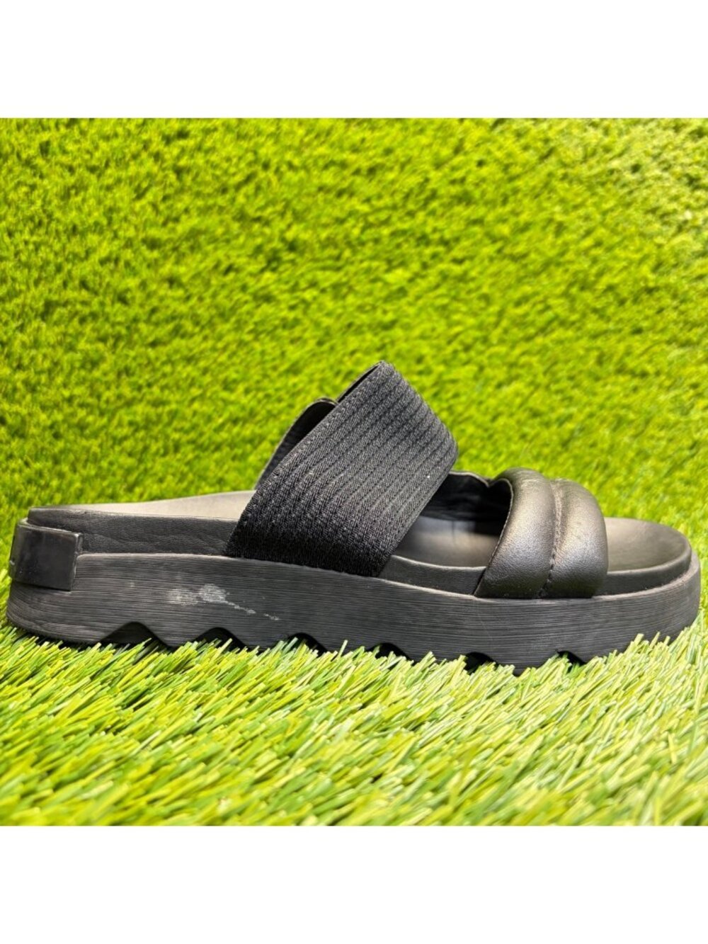 Sorel Viibe Twist Slide Womens Size 7.5 Black Outdoor Leather Two Strap Sandals